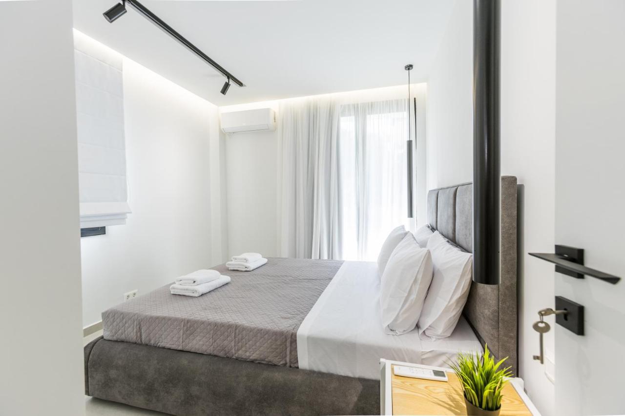 Varkiza Luxury Suites By Raise Vari  Exterior photo