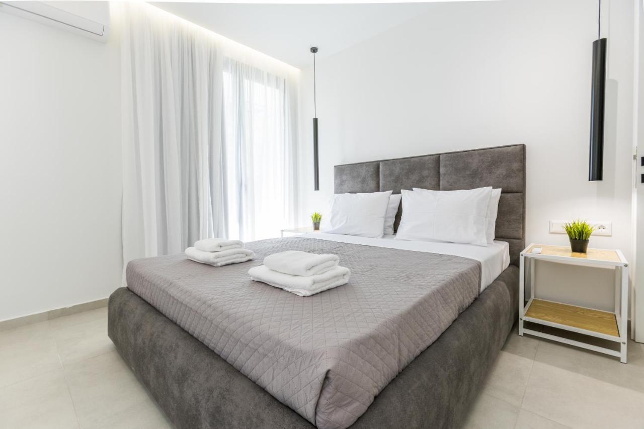 Varkiza Luxury Suites By Raise Vari  Exterior photo